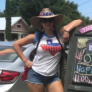 Meet your Posher, Paige